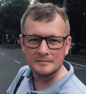 moe foto.jpg